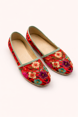 Guldasta Hand-Embroidered Scarlet Red Multi-Color Floral Juttis